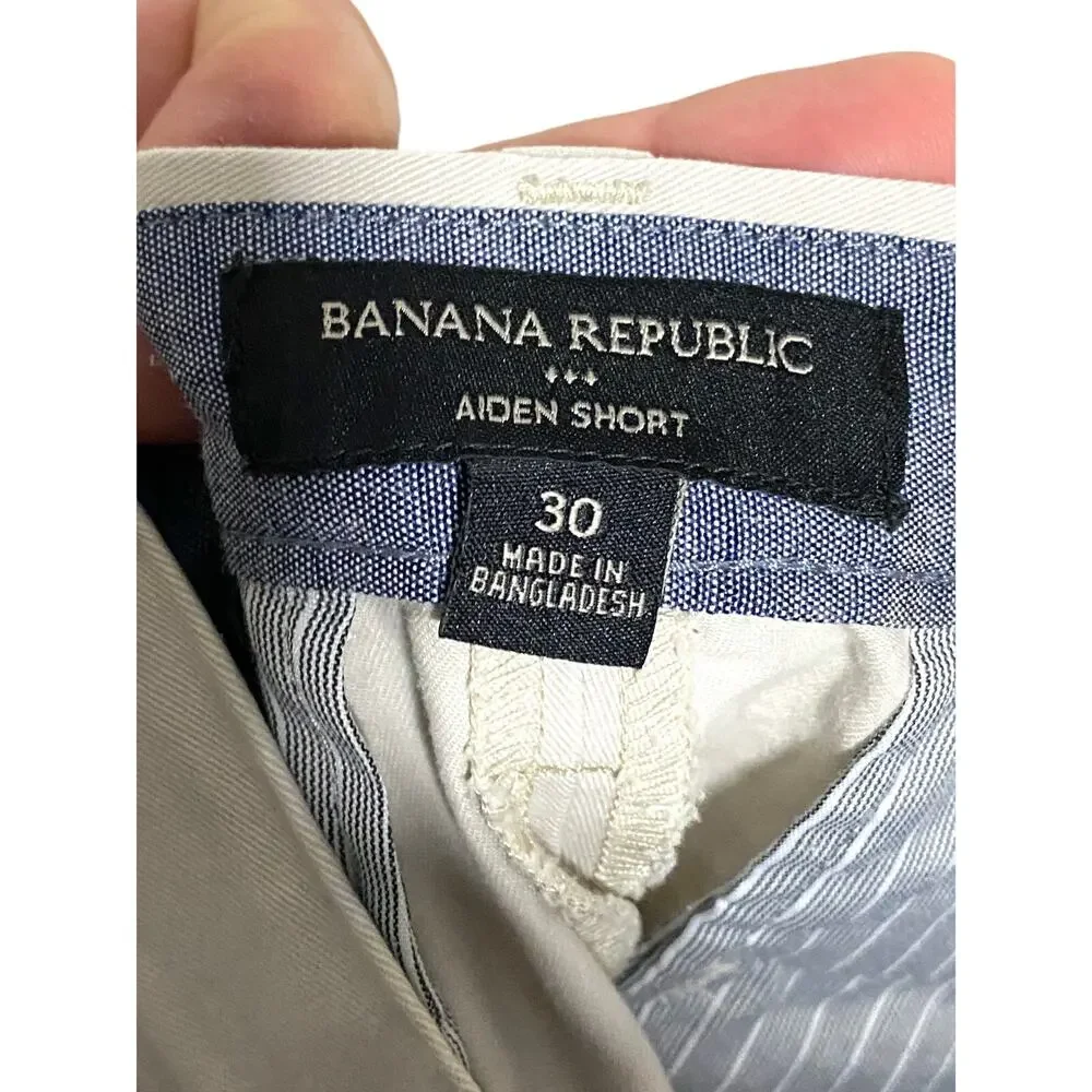 Banana Republic Aiden Shorts Gray Chino Khaki Mens 30 Preppy Summer Golf Classic